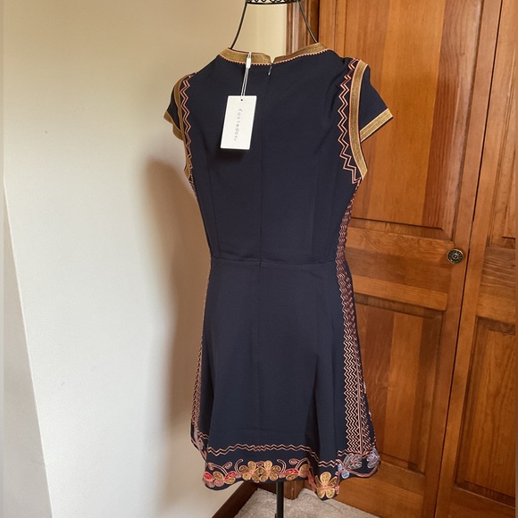 FOXIEDOX HADIYA EMBROIDERED DRESS NWT XS - Picture 6 of 8